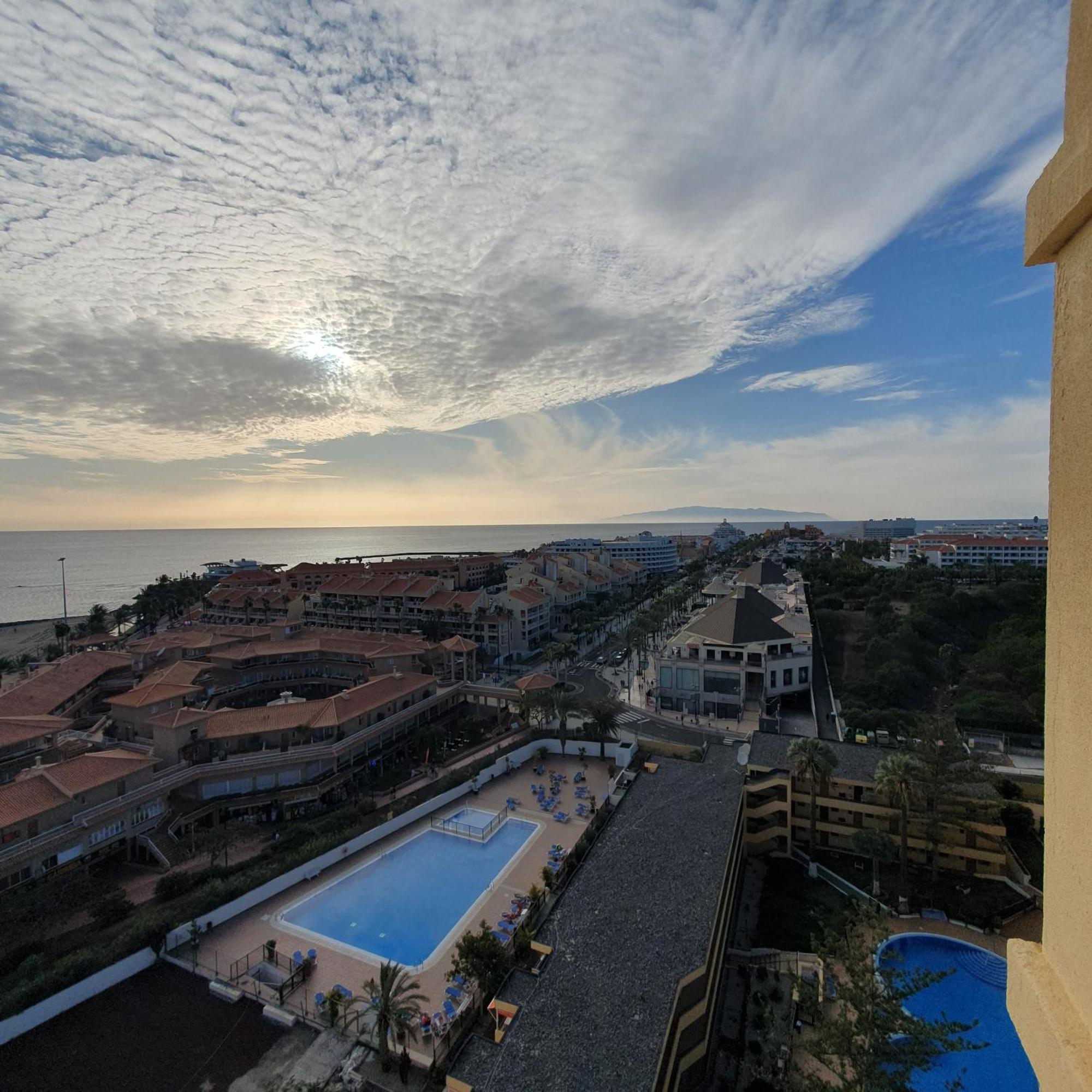 Panoramic Seaview Las Vistas Beach Studio Apartment アロナ エクステリア 写真